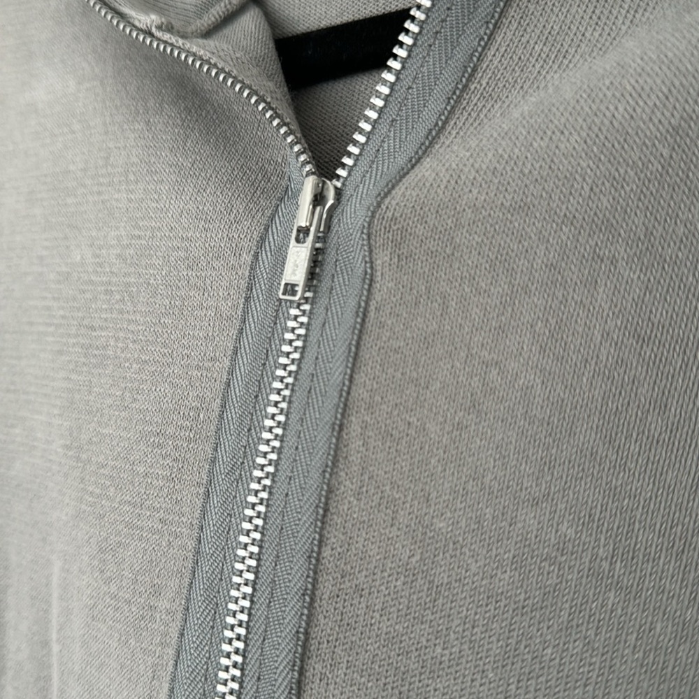 Sweater - Picture 5 of 5